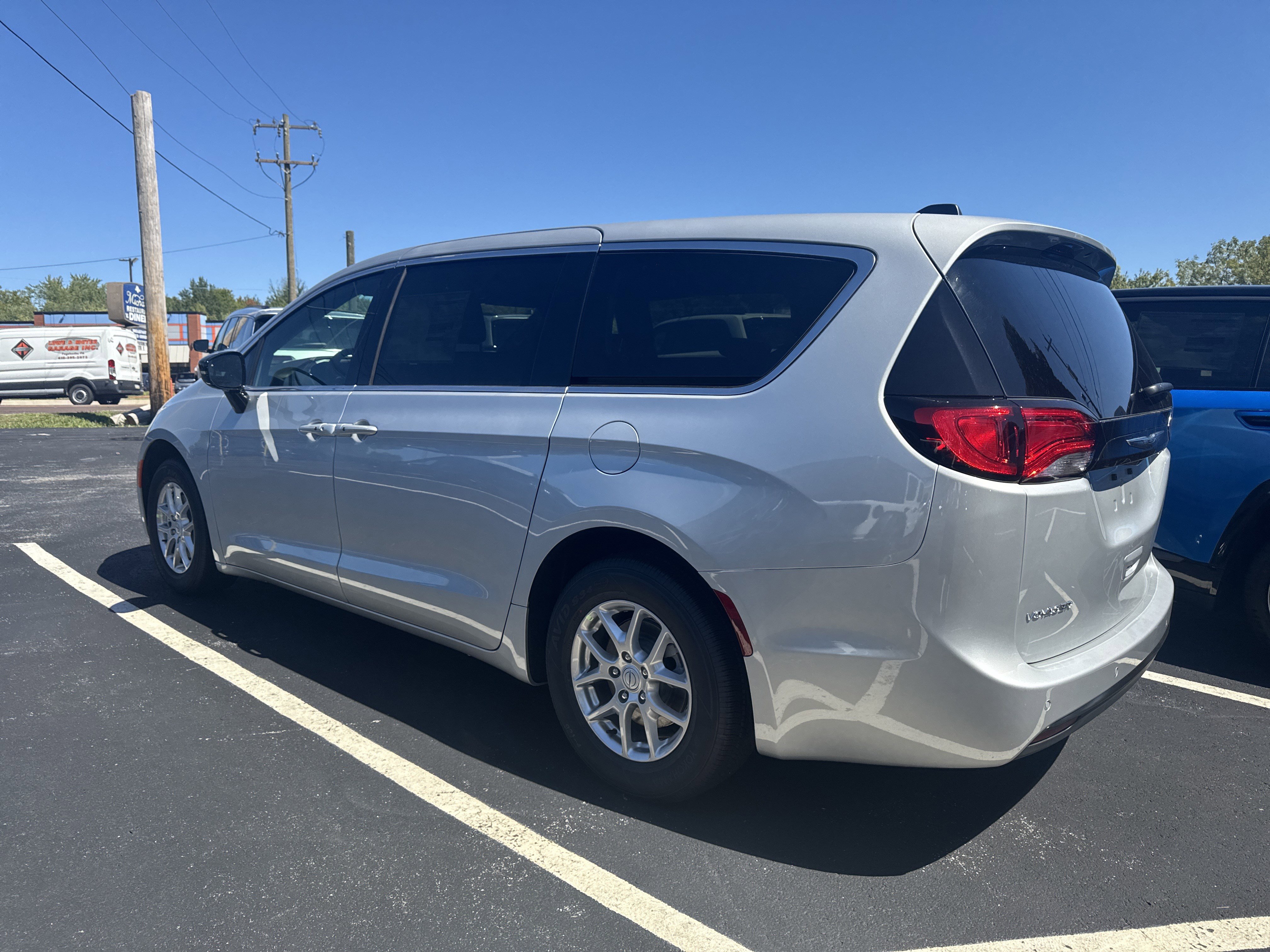 New 2026 Chrysler Voyager LX image 5