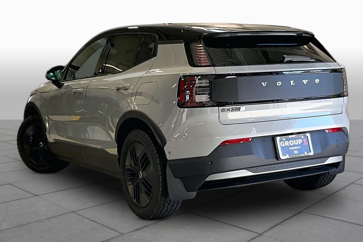 New 2026 Volvo EX30 Cross Country Ultra w/ Protection Package Premier AWD/4WD image 3