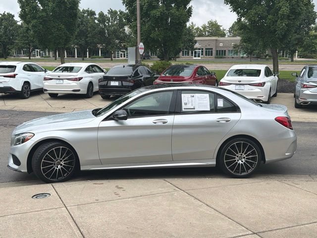 Used 2018 Mercedes-Benz C 300 4MATIC Sedan image 4