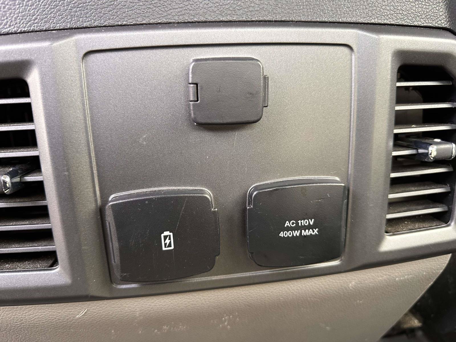 Used 2019 Ford F150 XLT w/ Equipment Group 302A Luxury AWD/4WD image 14