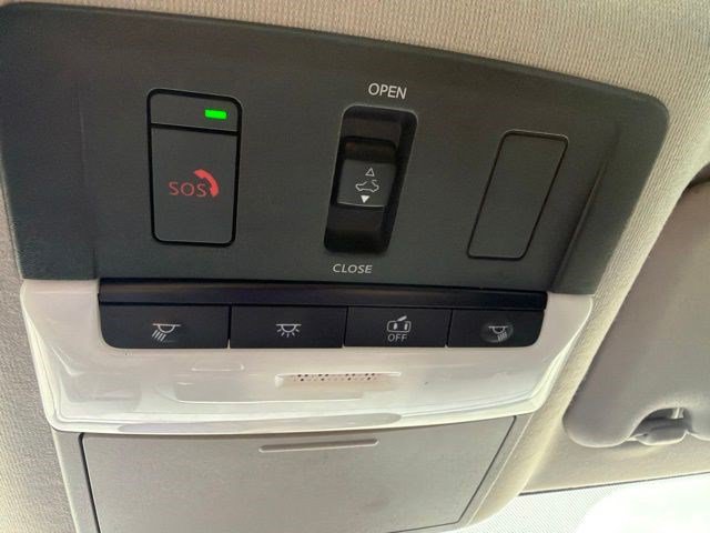 Used 2023 Nissan Sentra SR w/ SR Premium Package FWD image 31