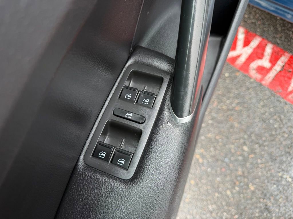 Used 2020 Volkswagen Passat 2.0T R-Line image 15