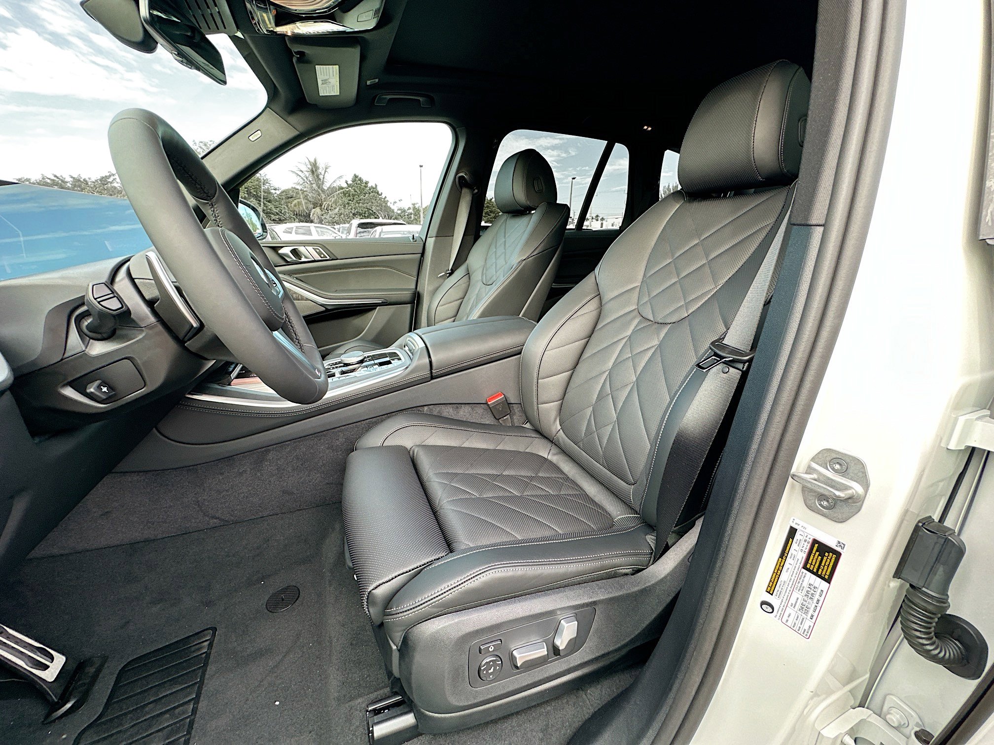 New 2026 BMW X5 sDrive40i w/ M Sport Package image 15