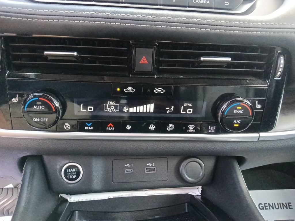 Used 2021 Nissan Rogue SL FWD image 23