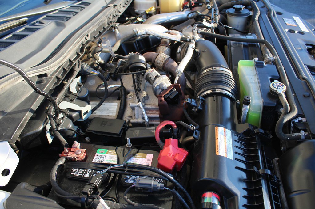 Used 2021 Ford F550 4x4 STAKE BED POWERSTROKE image 31