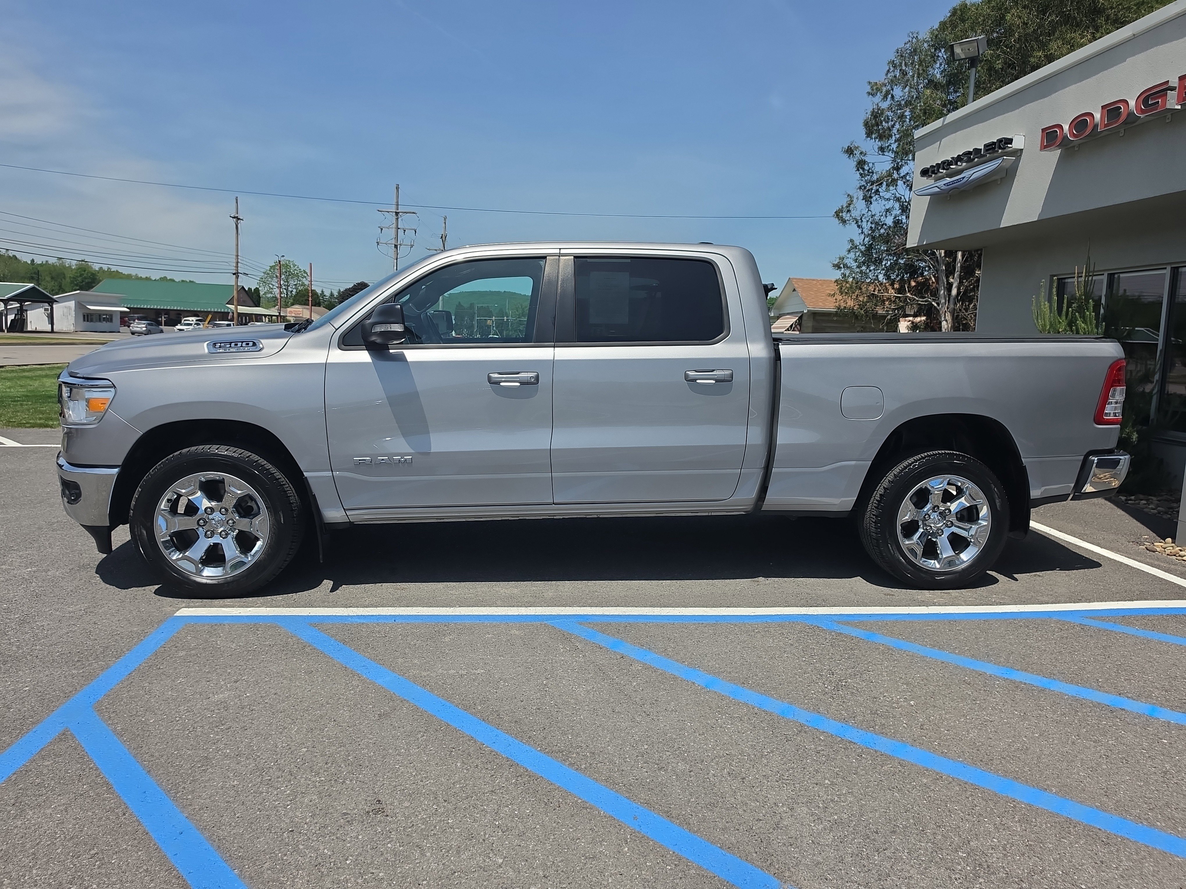 Used 2022 RAM 1500 Big Horn AWD/4WD image 7