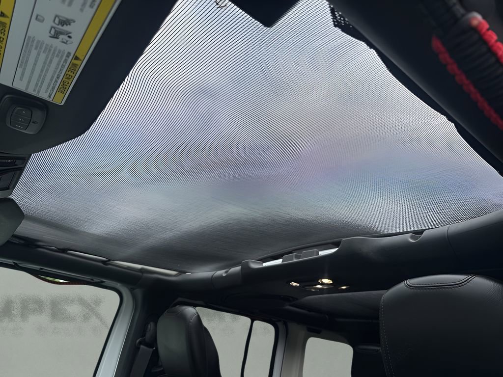 Used 2022 Jeep Wrangler Unlimited Rubicon w/ Steel Bumper Group image 10