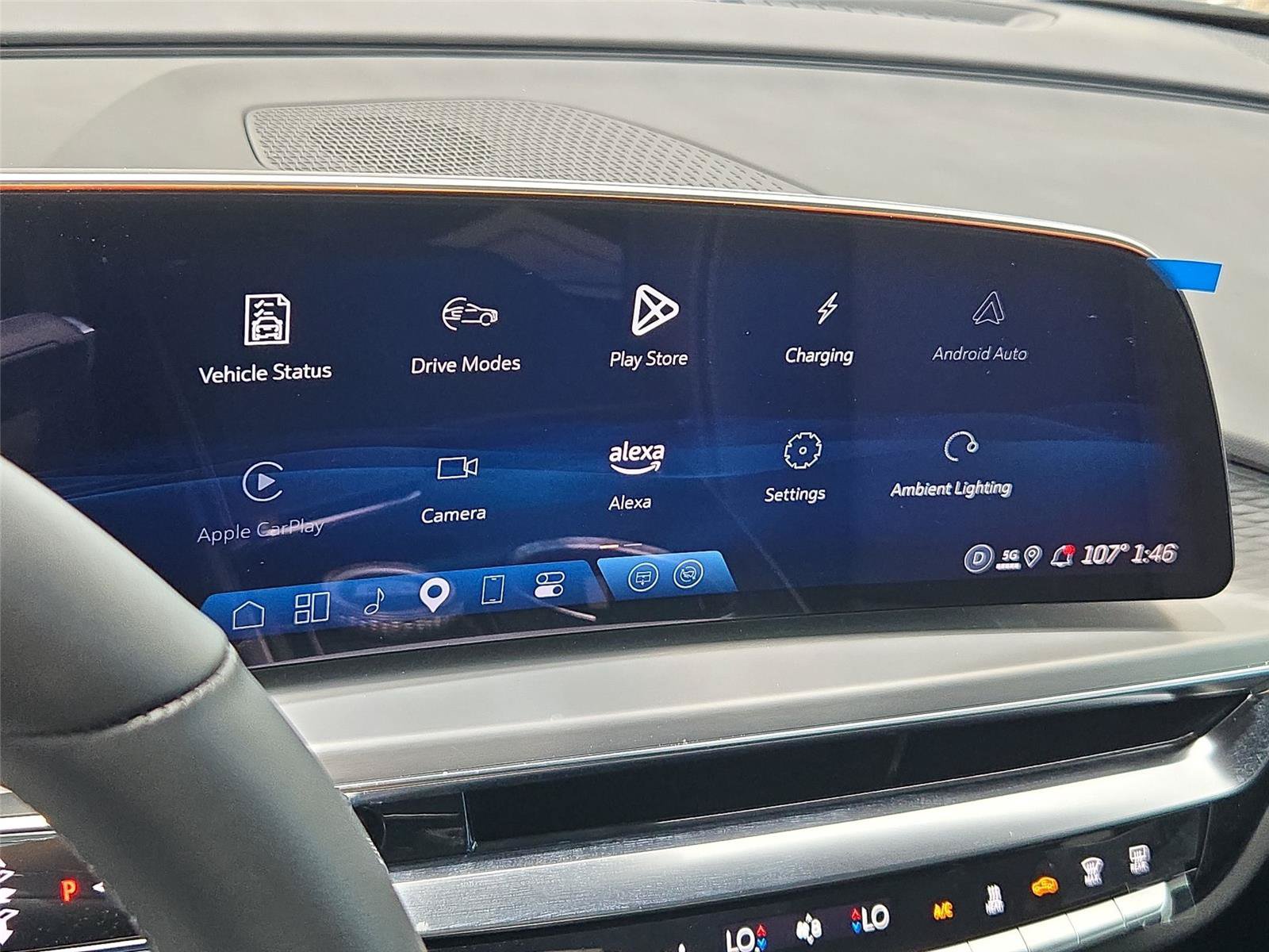 New 2025 Cadillac Lyriq Sport w/ LPO, Floor Liner Package AWD/4WD image 17