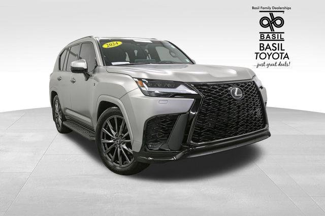 Used 2024 Lexus LX 600 F Sport image 2