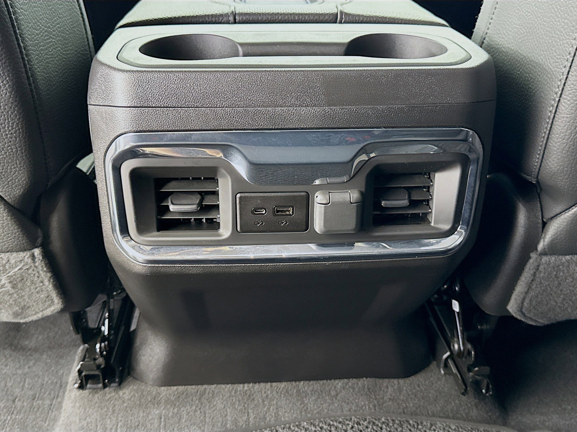 Used 2022 GMC Sierra 3500 Denali image 27