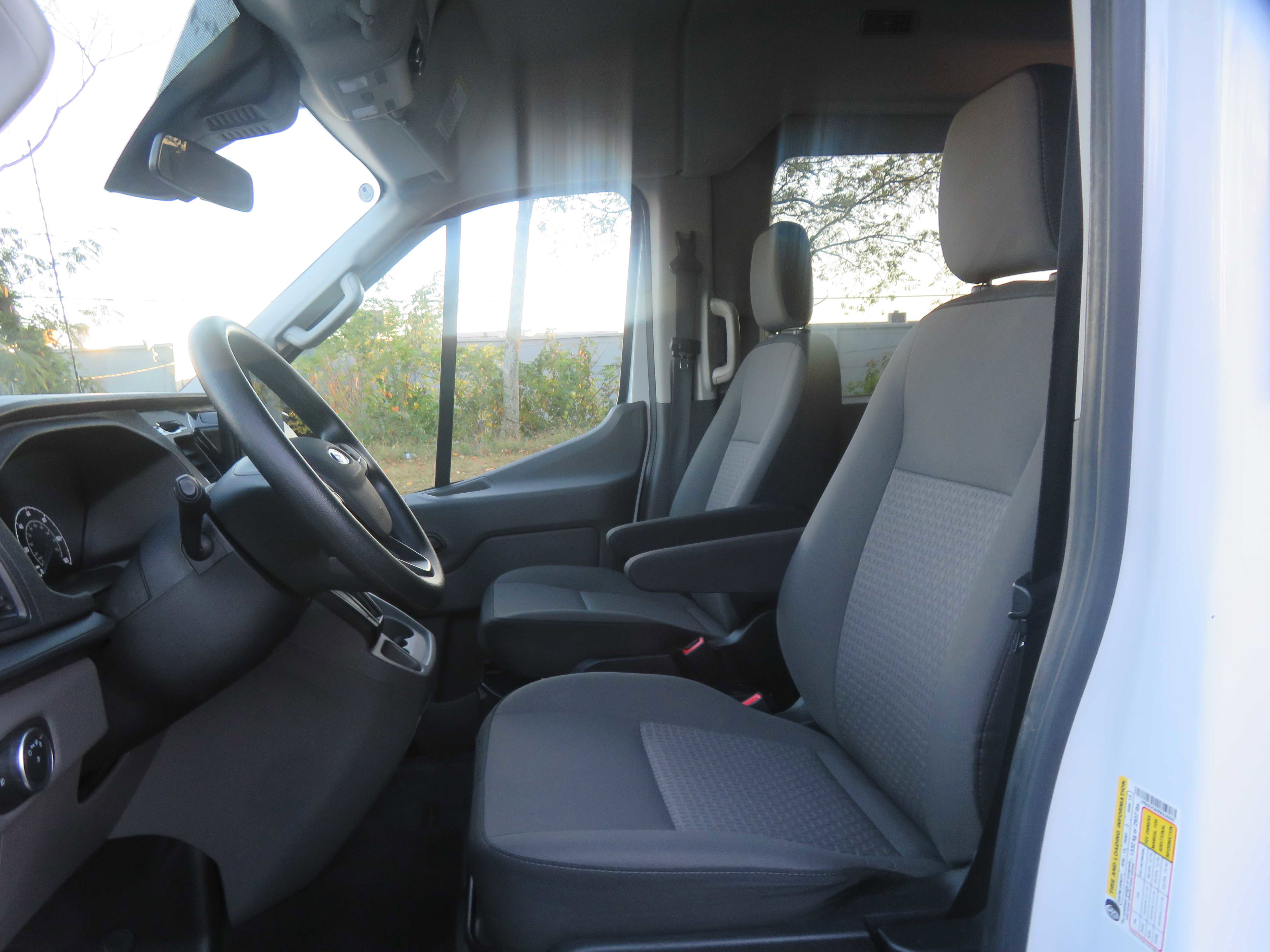 Used 2024 Ford Transit 350 XLT image 15