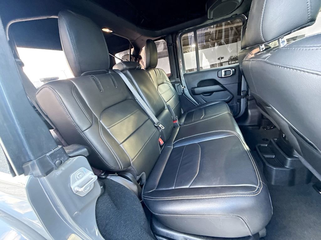 Used 2023 Jeep Wrangler Unlimited Sahara w/ Cold Weather Group image 31