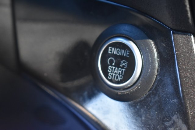 Used 2019 Ford Escape Titanium AWD/4WD image 29