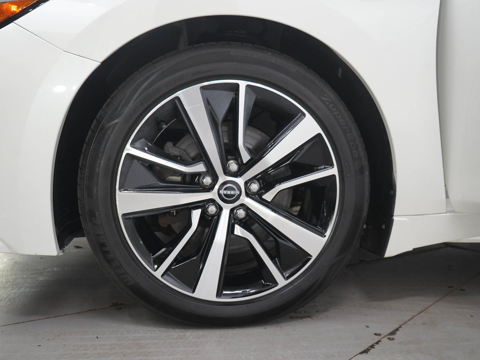 Used 2023 Nissan Maxima SL FWD image 28