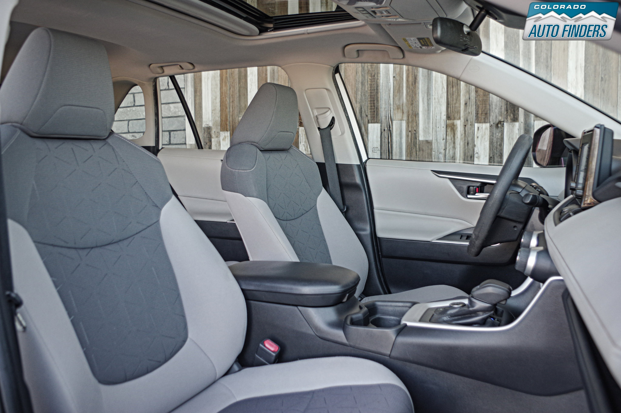 Used 2020 Toyota RAV4 XLE image 22