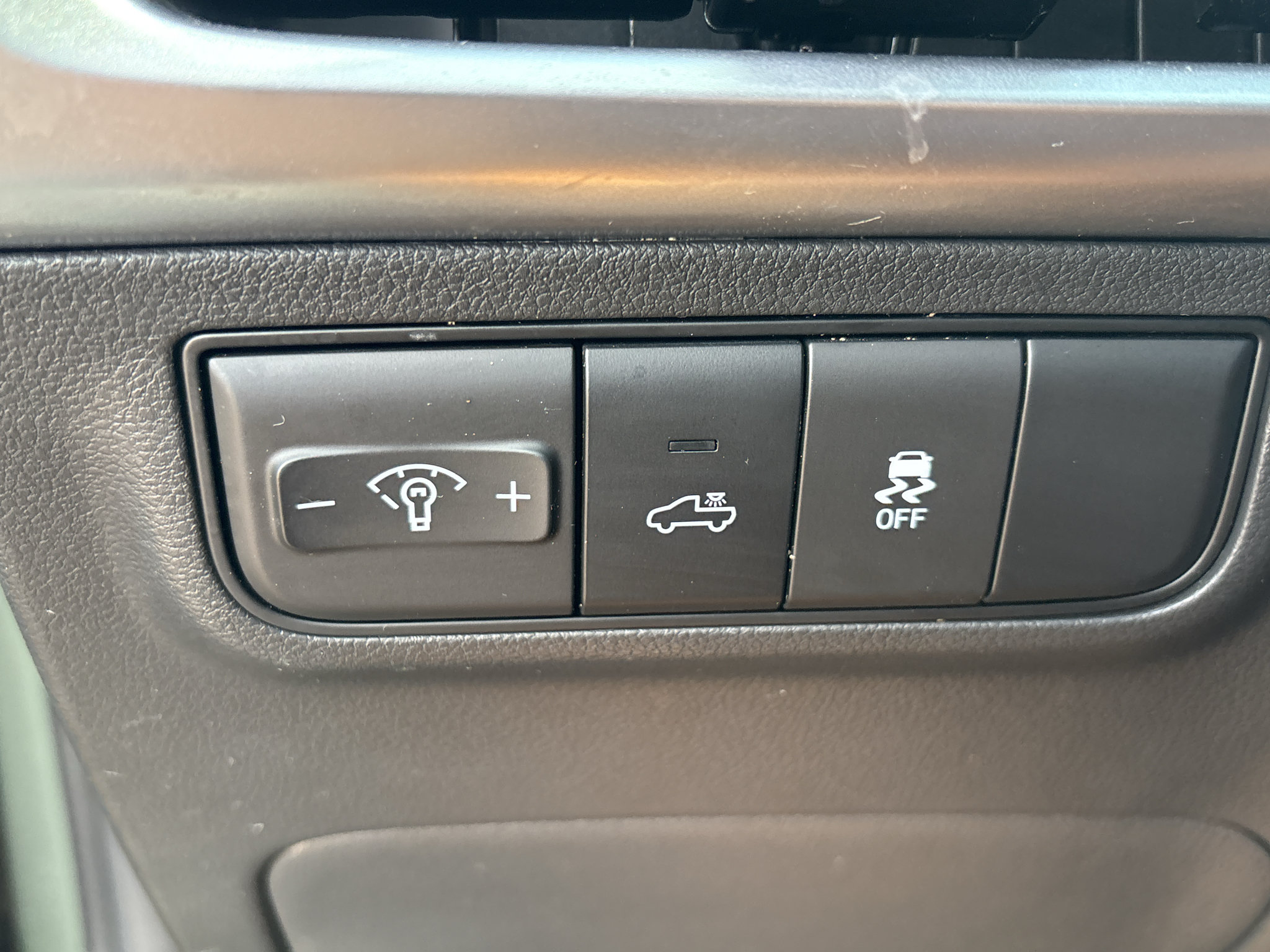 Certified 2026 Hyundai Santa Cruz SEL FWD image 28