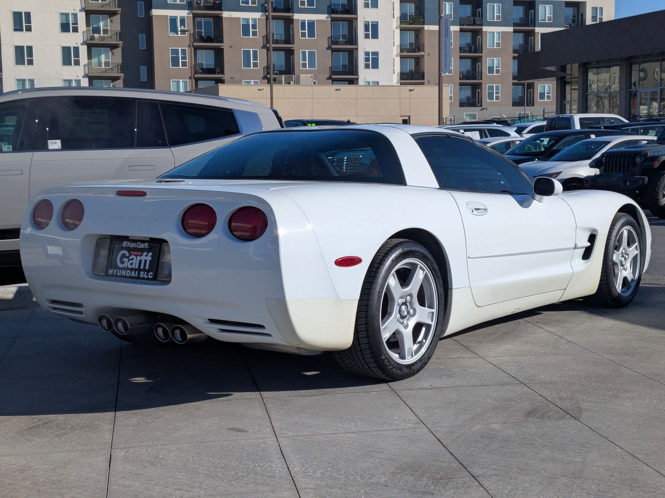 Used 1999 Chevrolet Corvette Coupe w/ Roof Pkg image 3