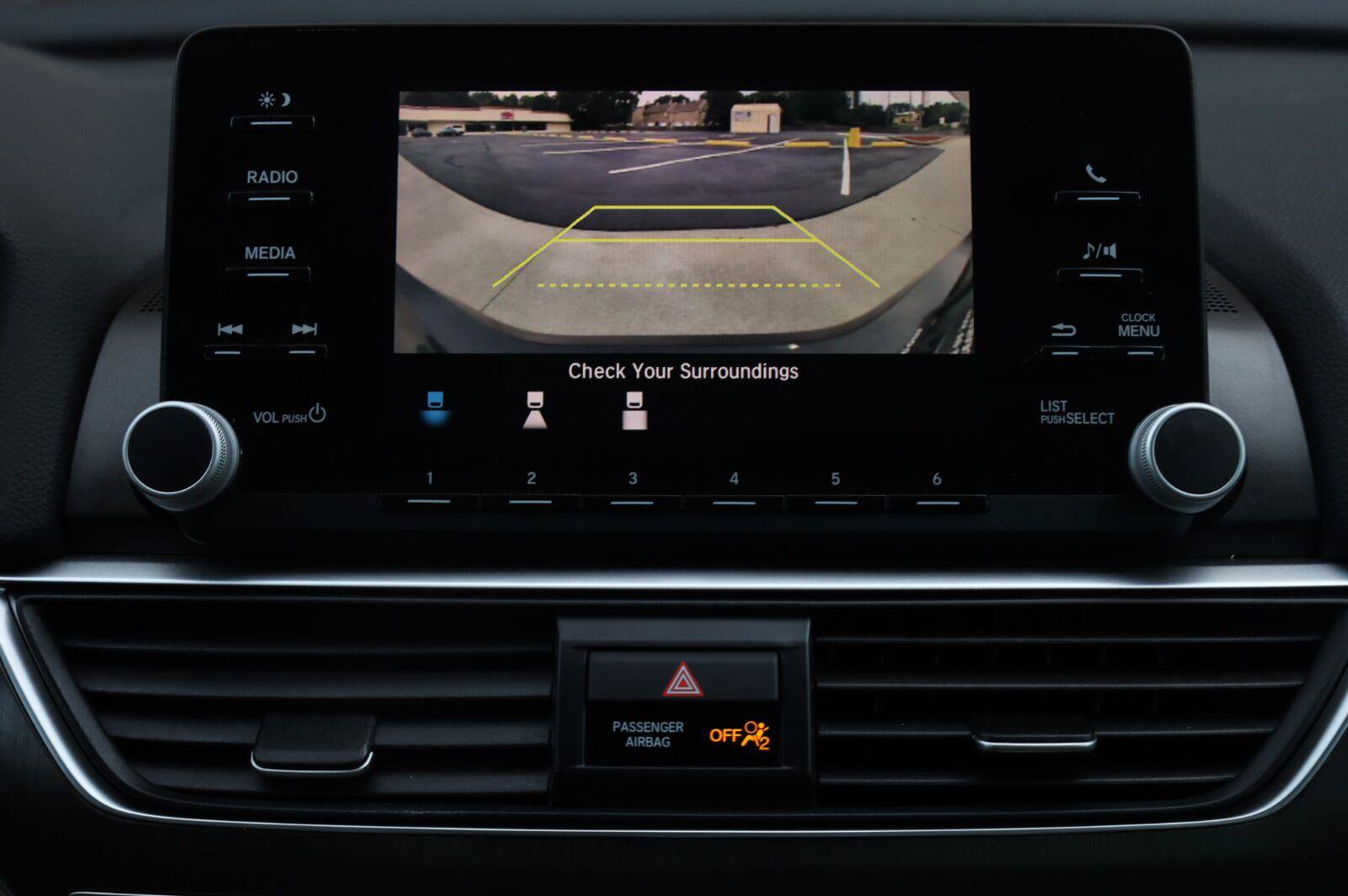 Used 2018 Honda Accord LX image 39
