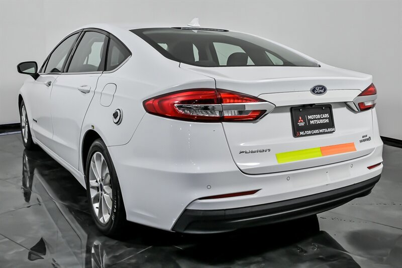 Used 2019 Ford Fusion SE FWD image 8