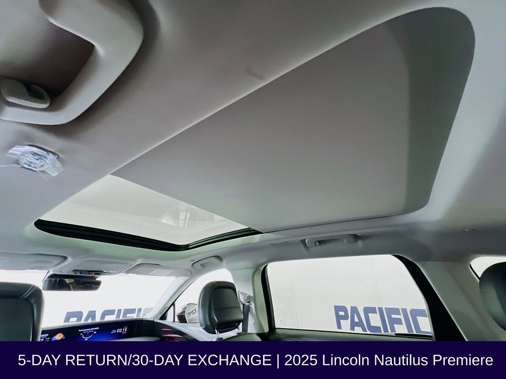 Used 2025 Lincoln Nautilus Premier w/ Equipment Group 102A AWD/4WD image 40