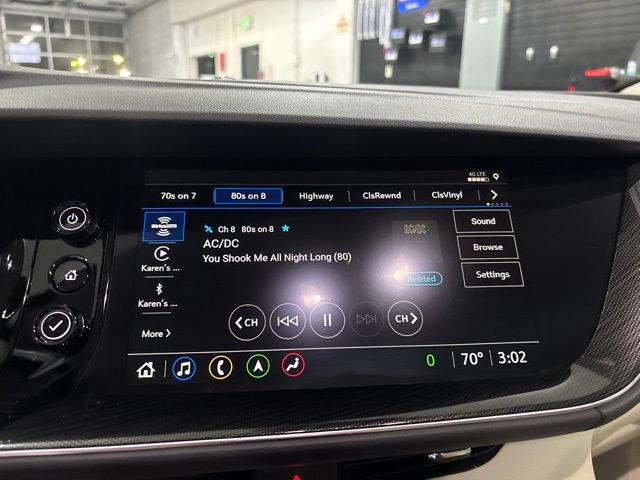 Used 2022 Buick Envision Essence w/ Technology Package I AWD/4WD image 26