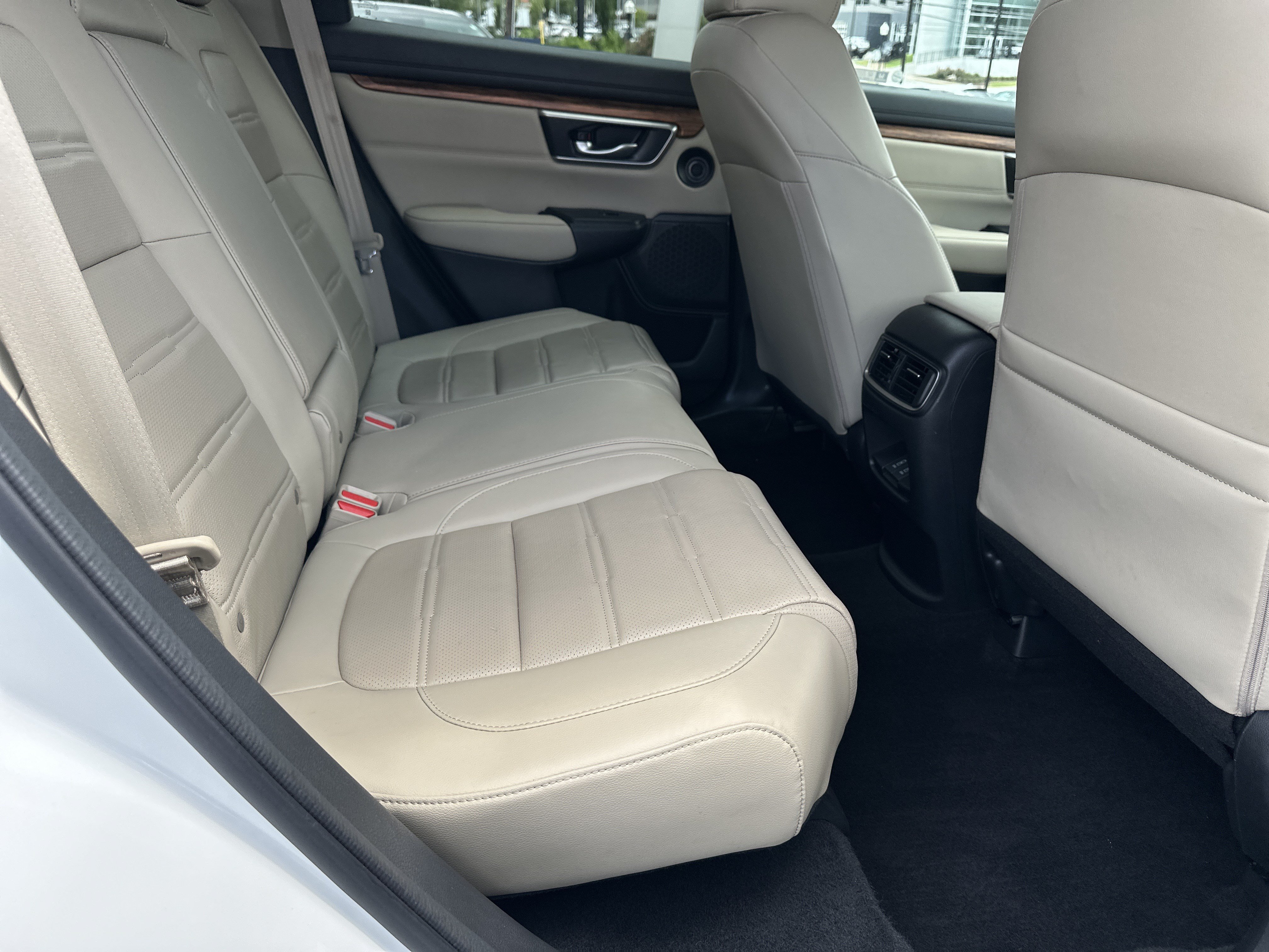 Used 2019 Honda CR-V Touring image 17