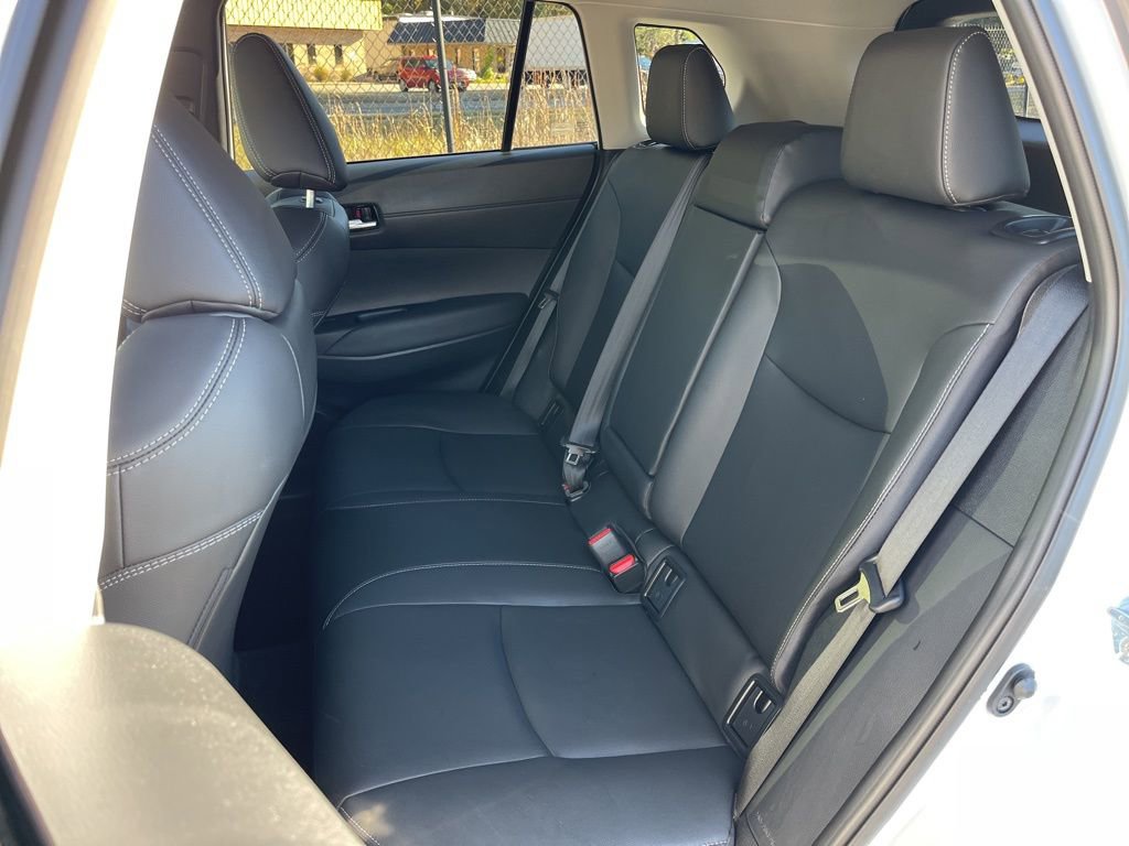 Certified 2025 Toyota Corolla Cross XLE image 21