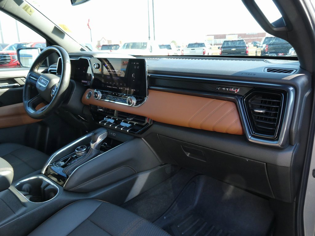 Certified 2024 GMC Canyon AT4 image 12