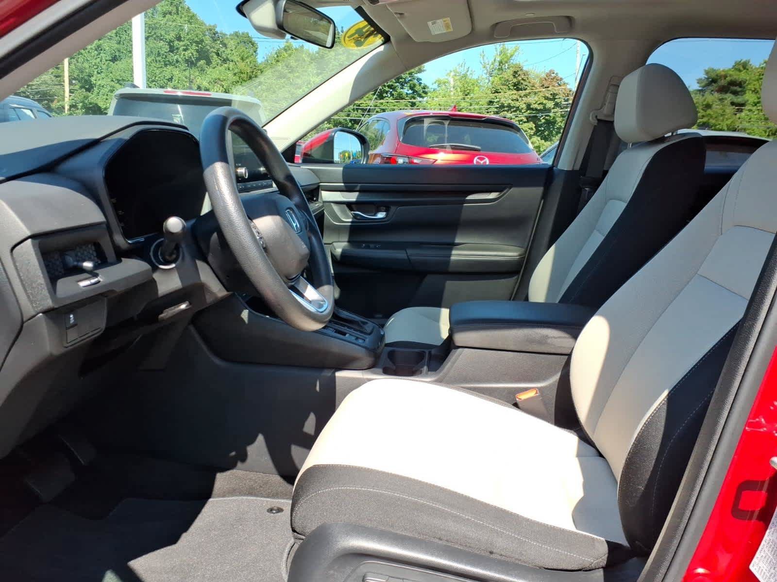 Used 2024 Honda CR-V EX image 11