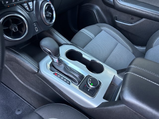Certified 2025 Chevrolet Blazer LT FWD image 24