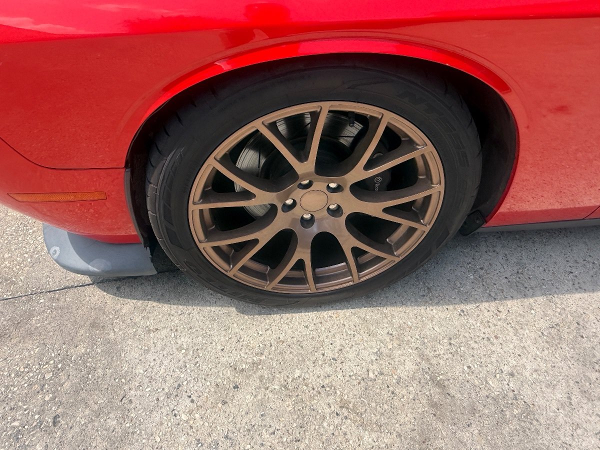 Used 2015 Dodge Challenger R/T Scat Pack RWD image 9