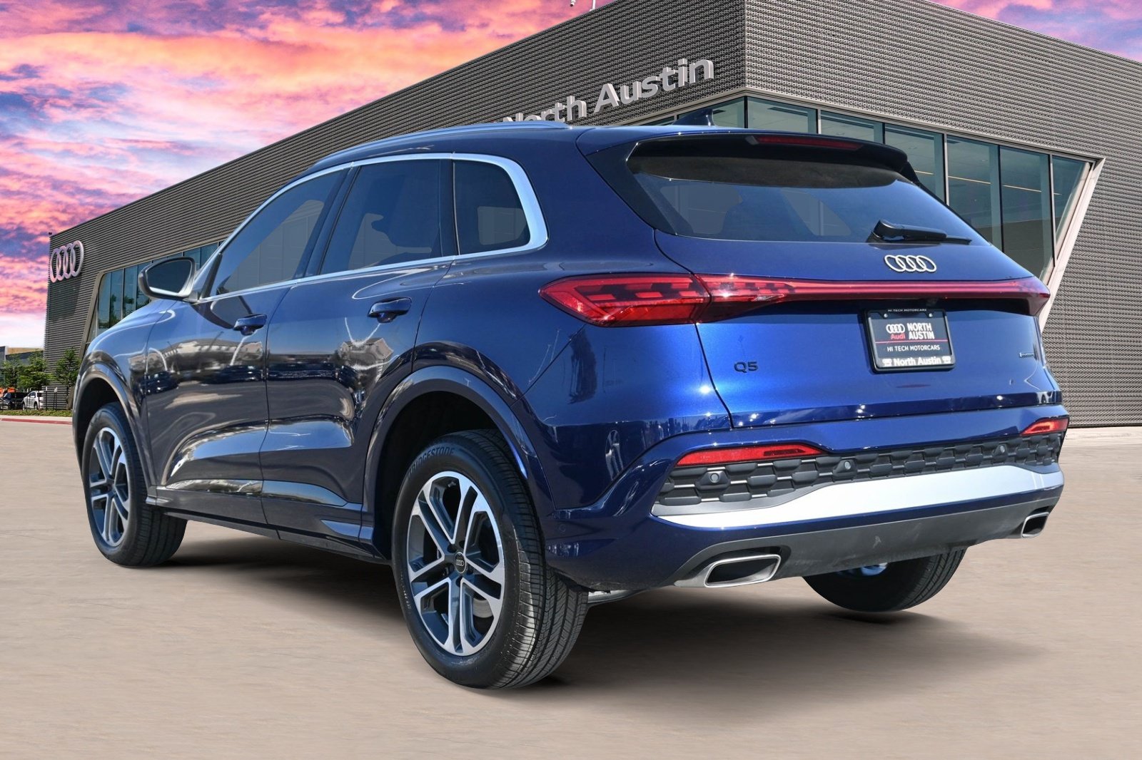 Certified 2025 Audi Q5 Premium w/ Convenience Package AWD/4WD image 4