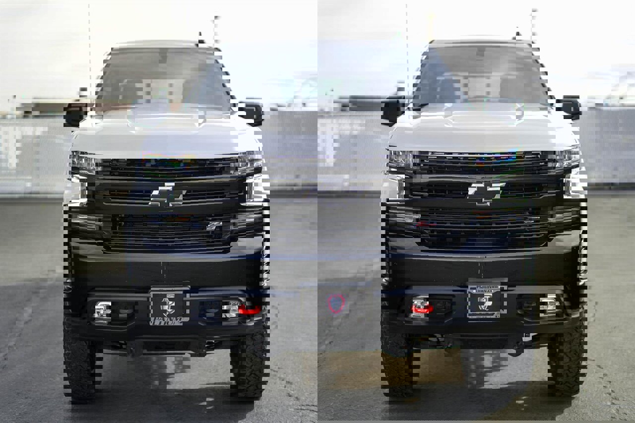 Used 2021 Chevrolet Silverado 1500 LT Trail Boss w/ Convenience Package II image 8