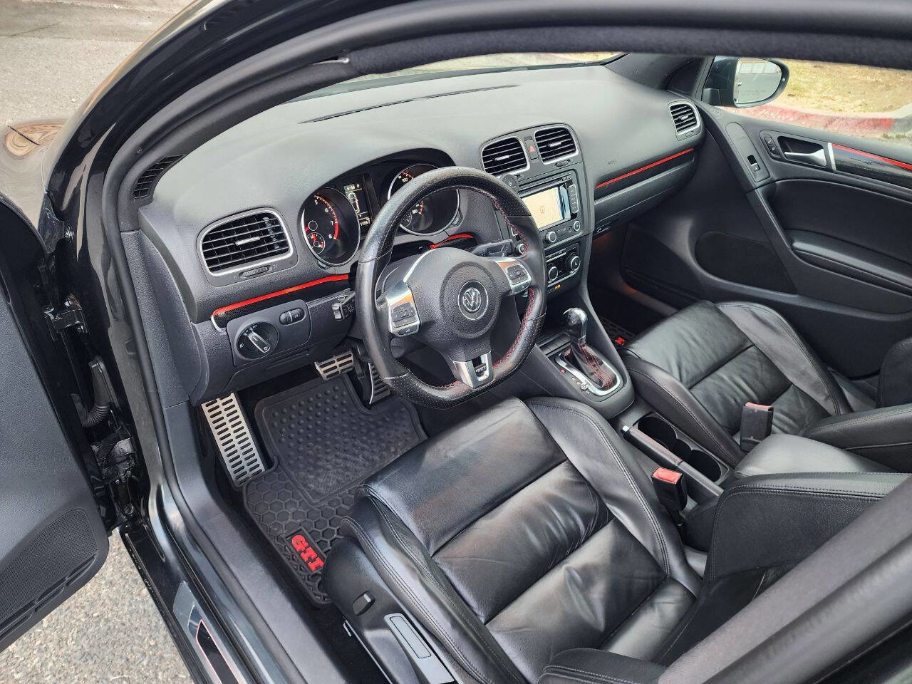 Used 2013 Volkswagen GTI Driver's Edition FWD image 18