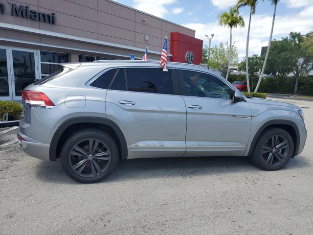 Used 2022 Volkswagen Atlas Cross Sport SEL R-Line AWD/4WD image 8