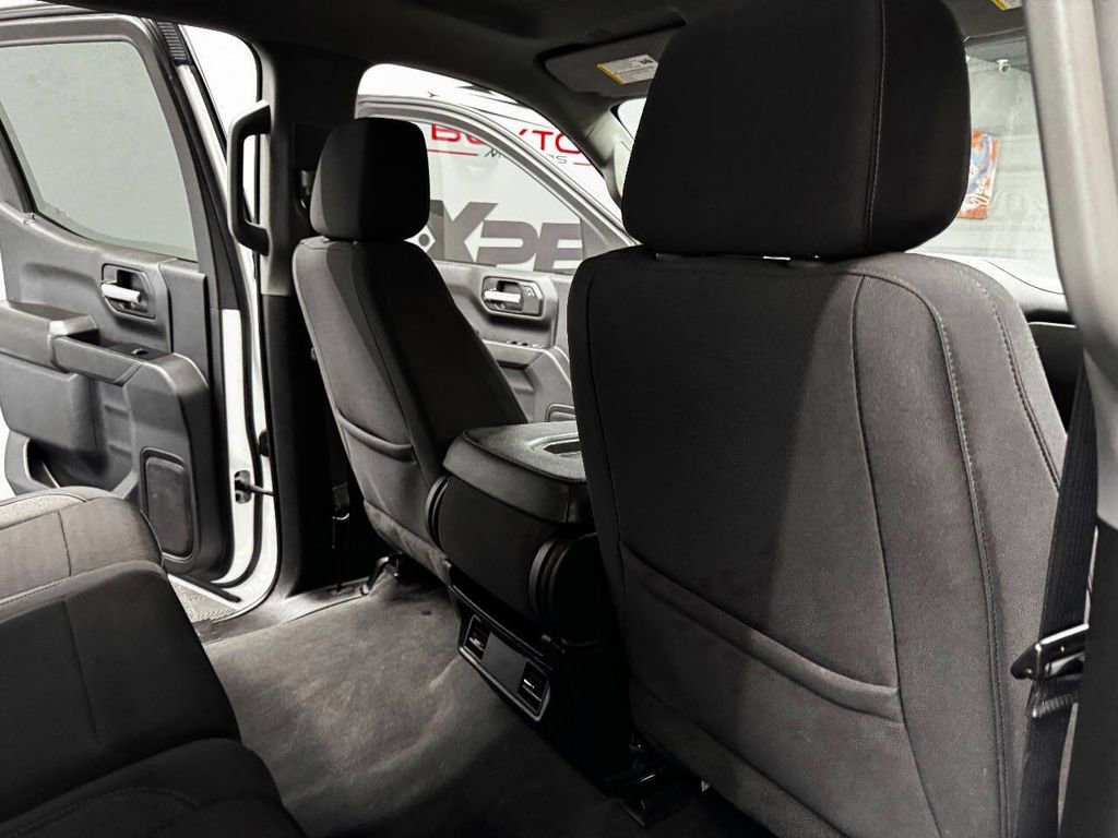 Used 2023 Chevrolet Silverado 1500 Custom image 45