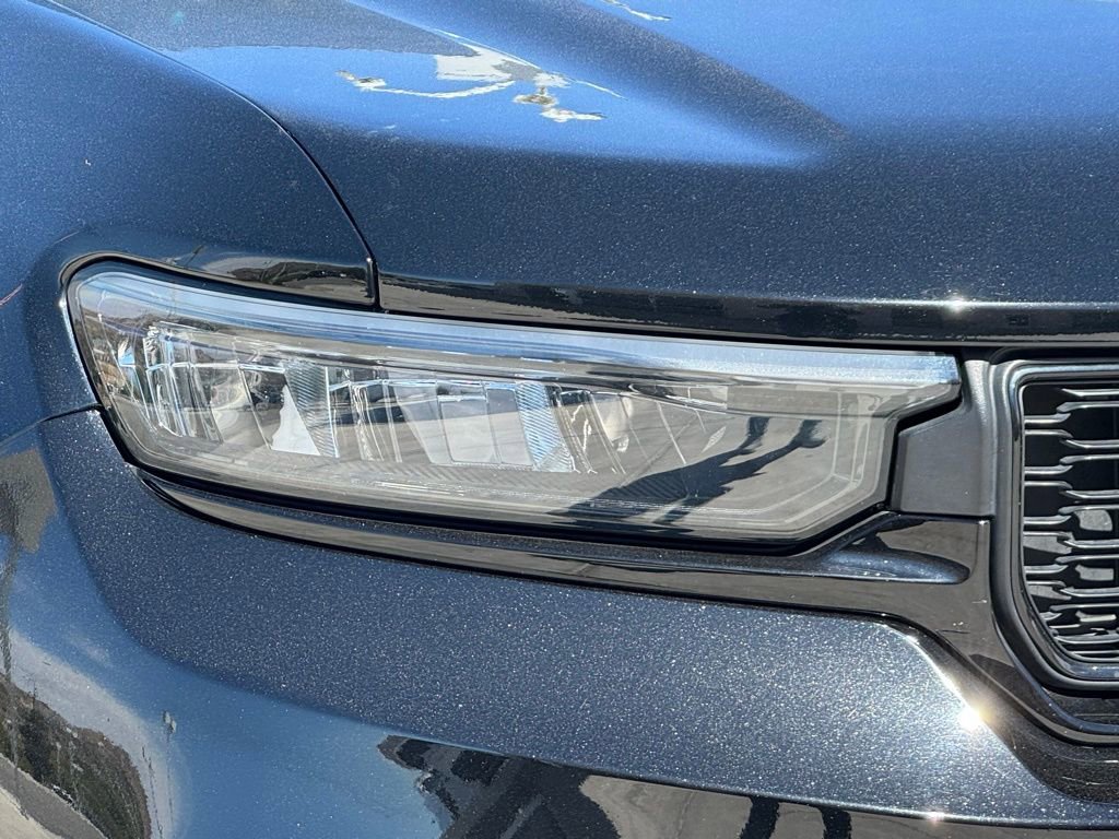 Used 2024 Jeep Grand Cherokee Altitude image 8