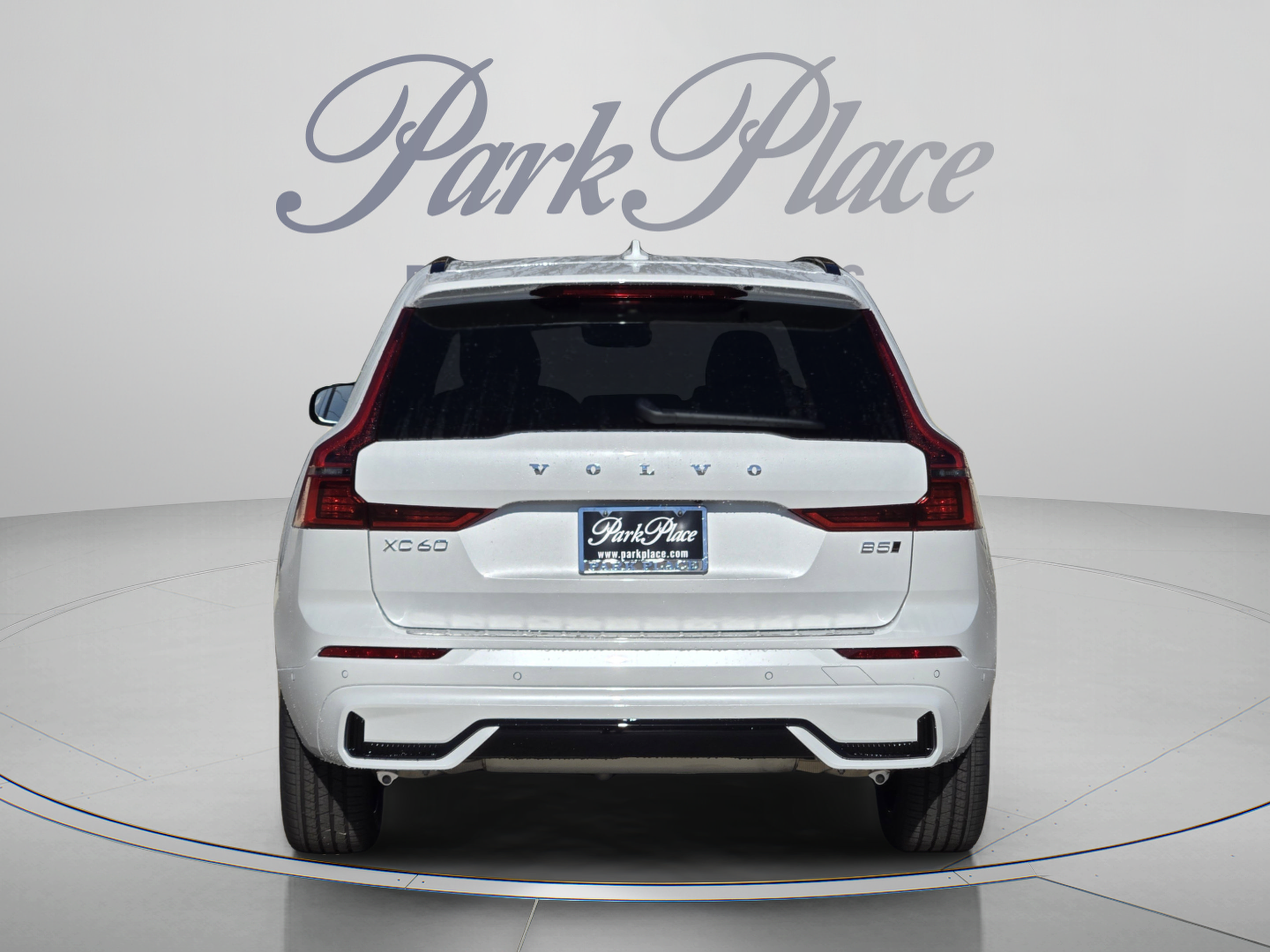 New 2026 Volvo XC60 B5 Plus w/ Climate Package AWD/4WD image 4