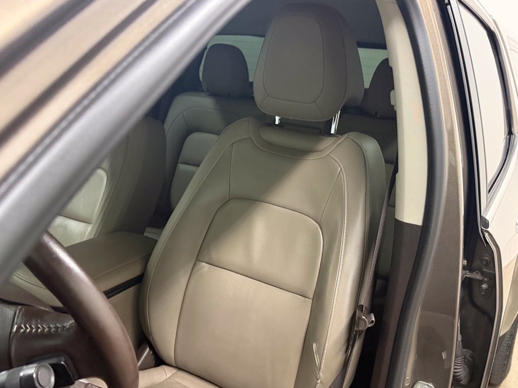 Used 2015 GMC Canyon SLT AWD/4WD image 41
