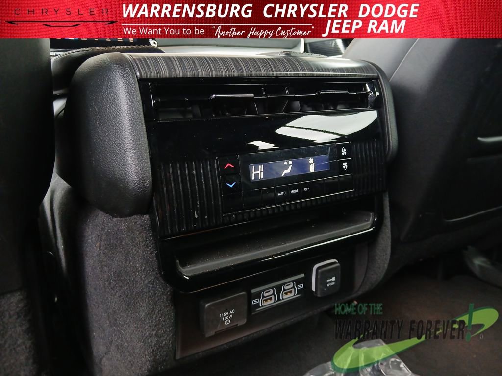 Used 2024 Jeep Wagoneer Series II w/ Flexible Seating Group AWD/4WD image 15