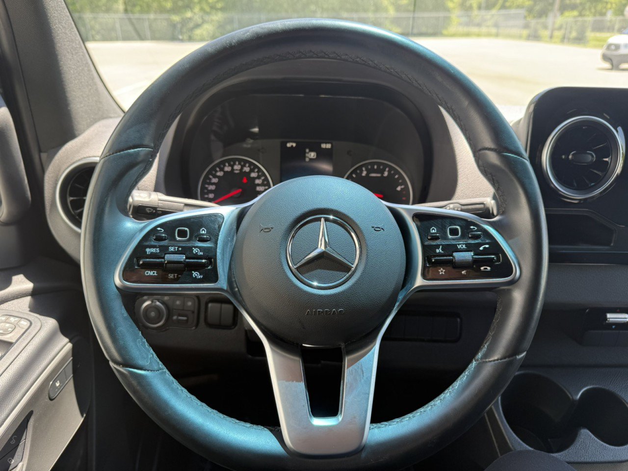Used 2024 Mercedes-Benz Sprinter 2500 image 21