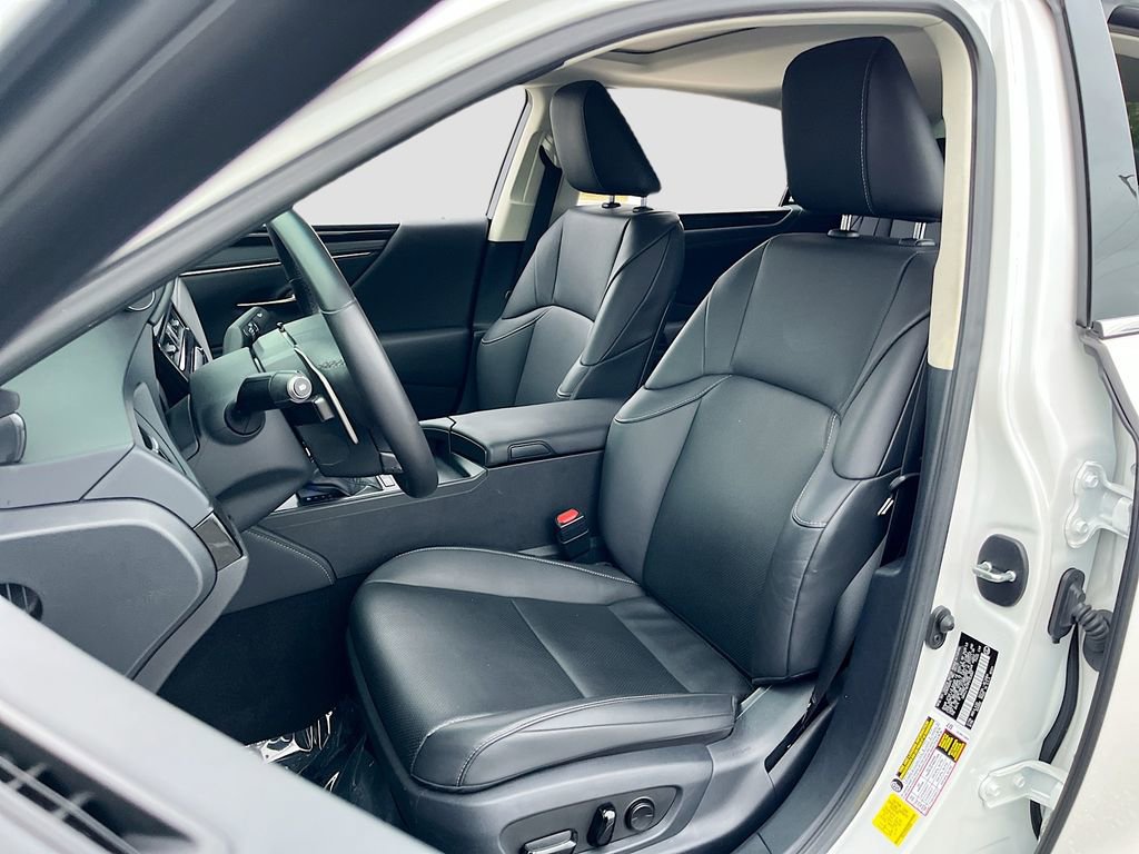 Used 2023 Lexus ES 350 w/ Accessory Package (Z2) image 19
