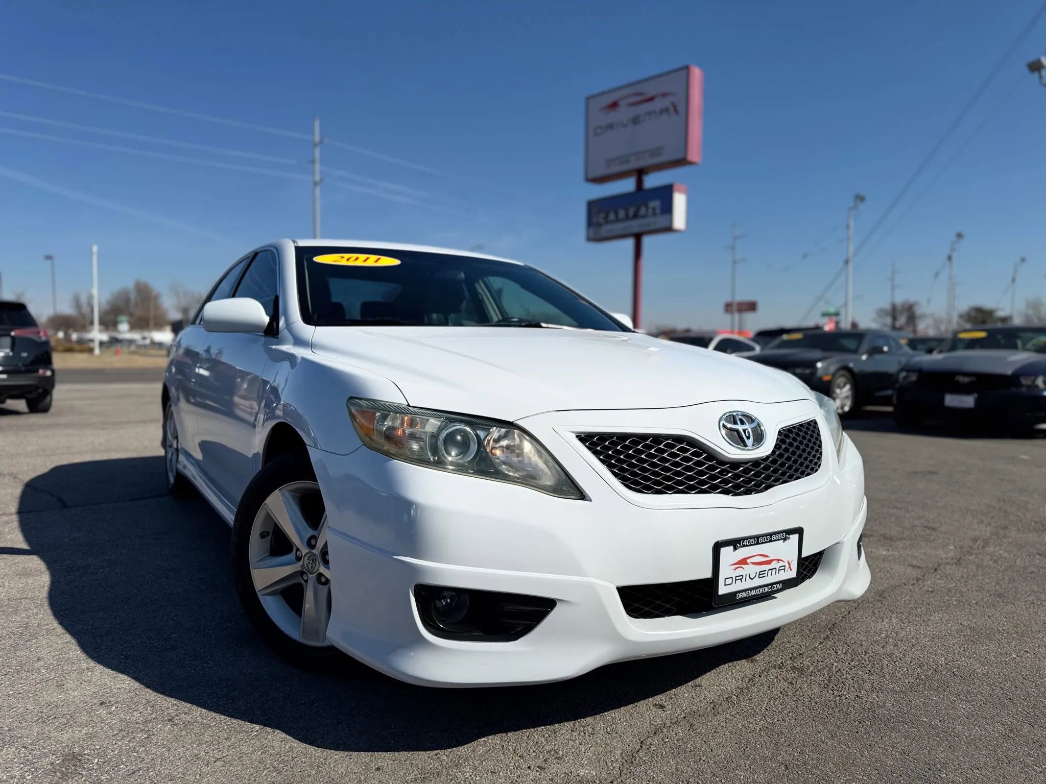Used 2011 Toyota Camry SE w/ Fleet Convenience Pkg FWD image 1