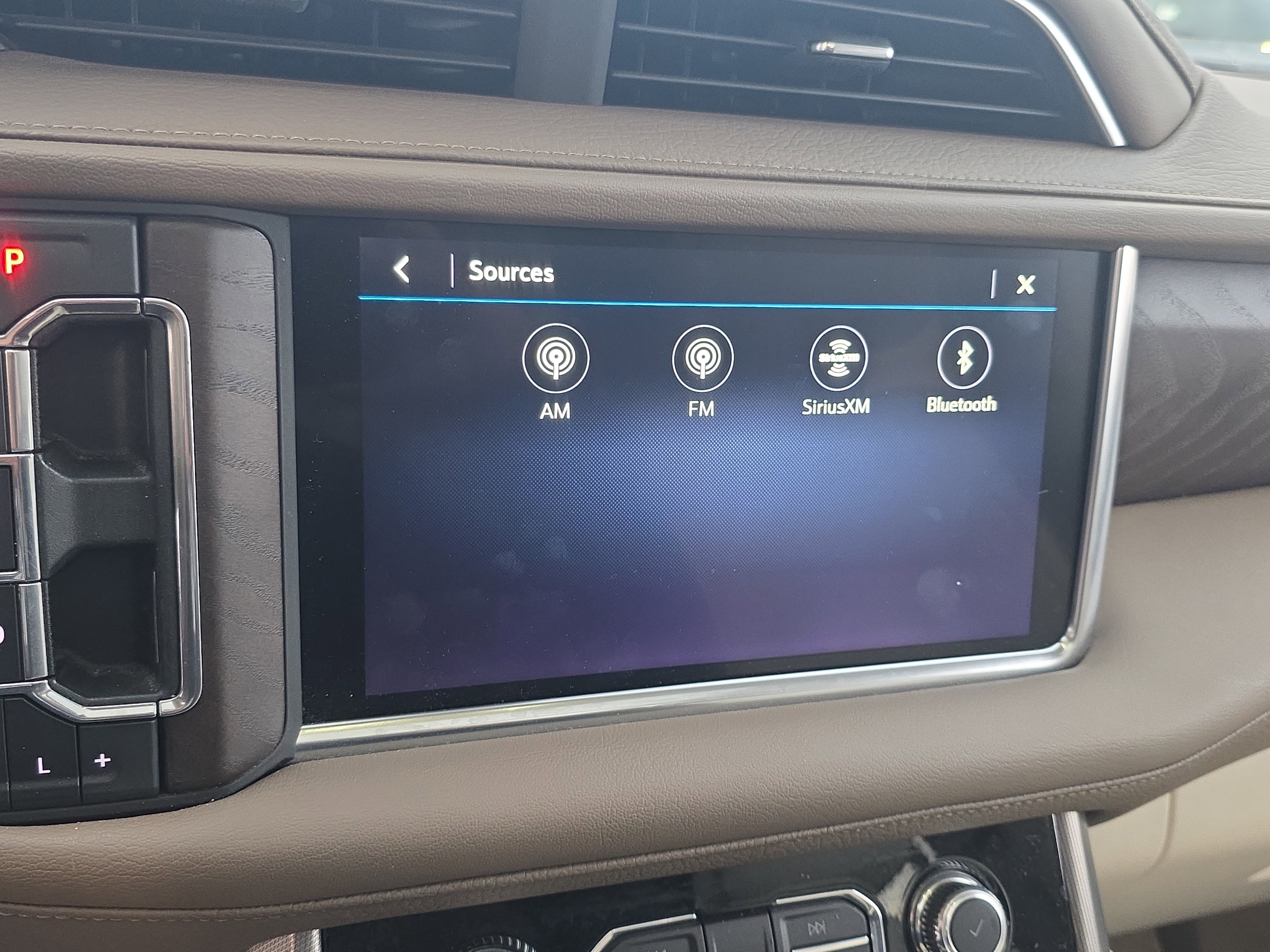 Used 2021 GMC Yukon Denali w/ Denali Ultimate Package image 29