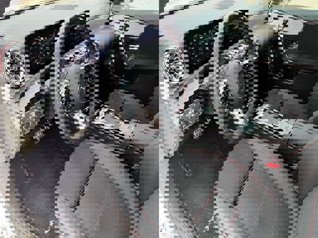 Used 2024 Mercedes-Benz CLA 250 CLA 250 image 11