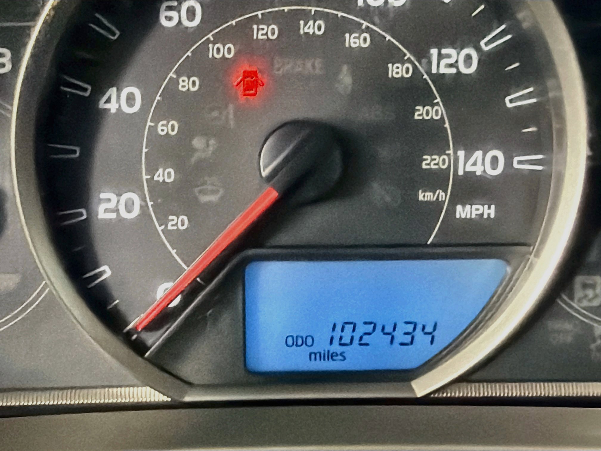 Used 2015 Toyota RAV4 LE FWD image 18