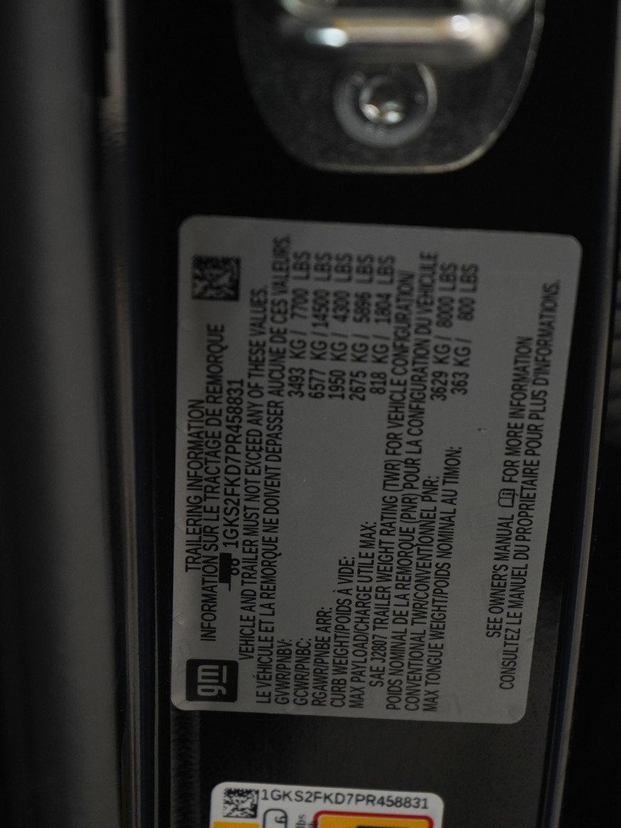 Used 2023 GMC Yukon XL SLE image 31