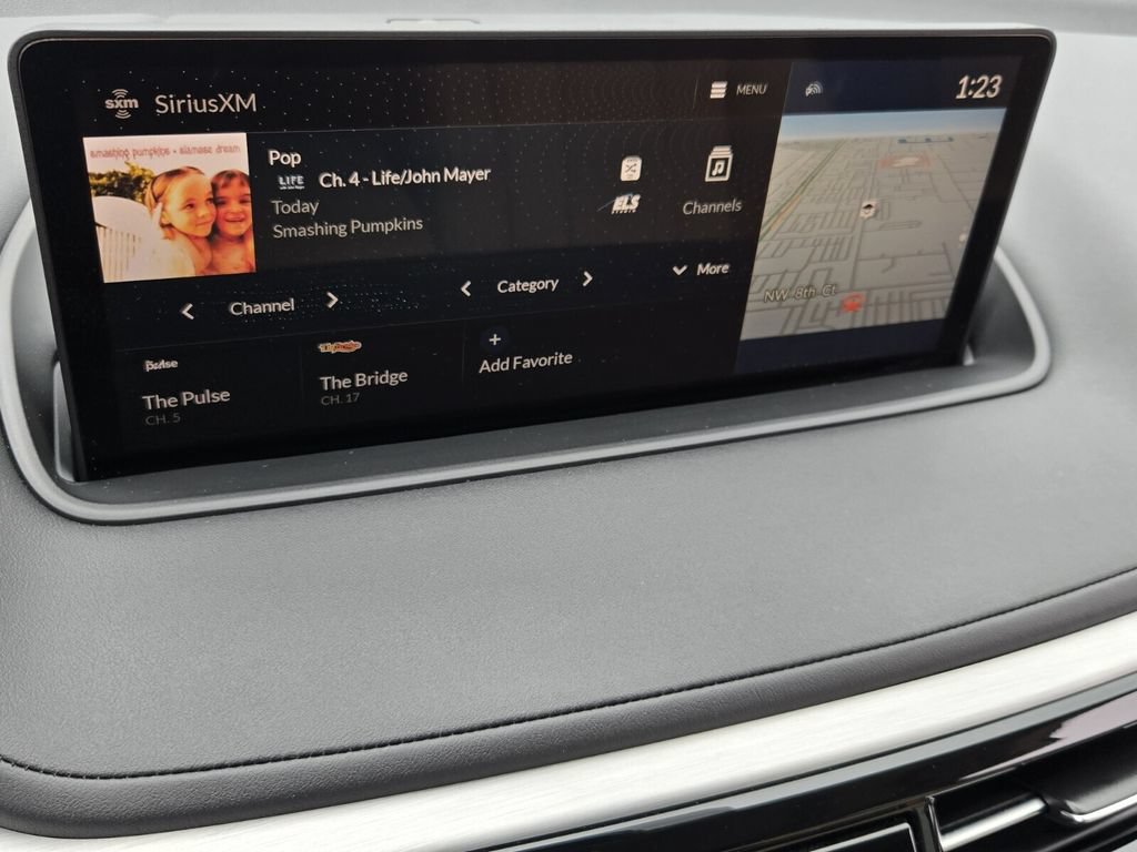 Used 2023 Acura MDX w/ Technology Package FWD image 21