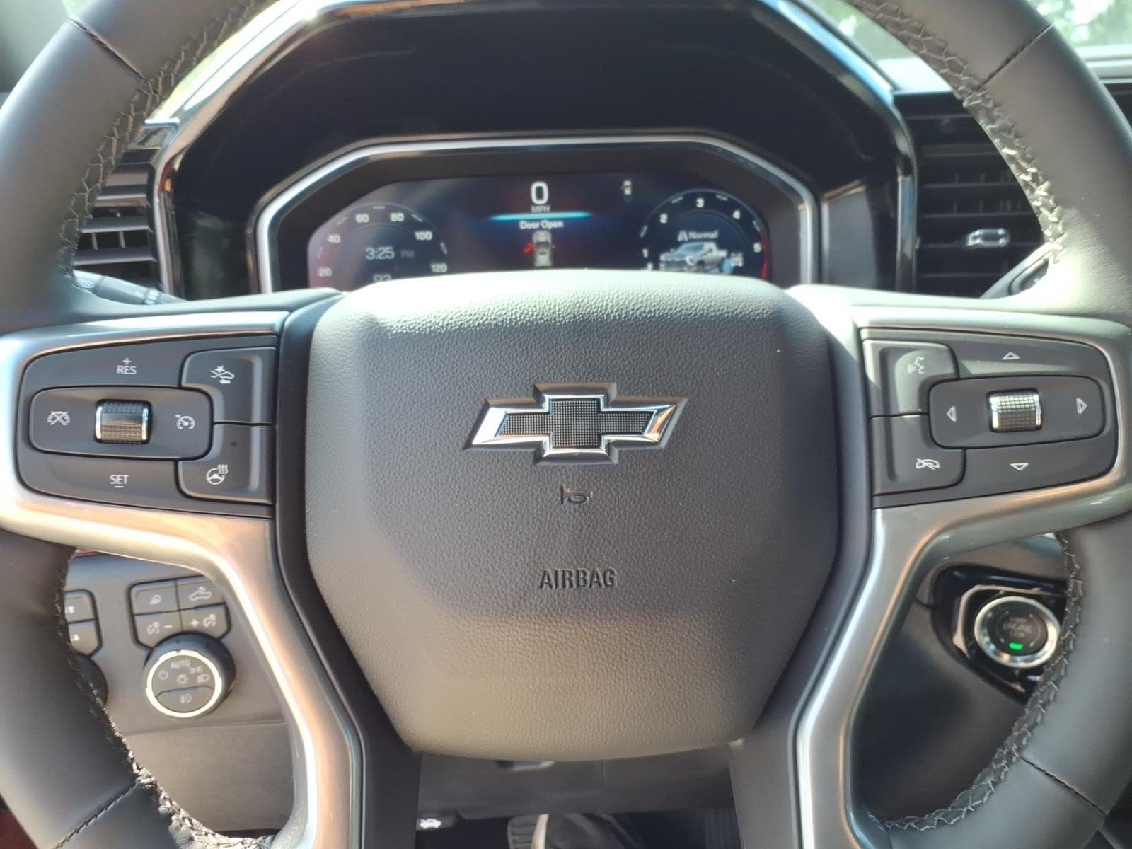 New 2026 Chevrolet Silverado 2500 LTZ w/ LTZ Plus Package AWD/4WD image 31