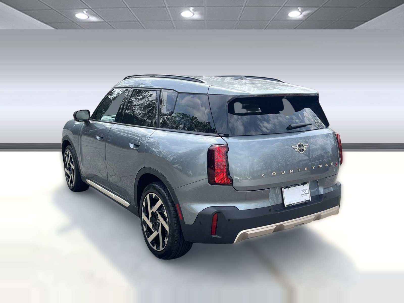 Used 2025 MINI Cooper Countryman S w/ Comfort Package Max image 2